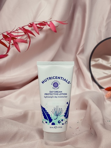 [97001786] Crème de jour légère SPF 30
