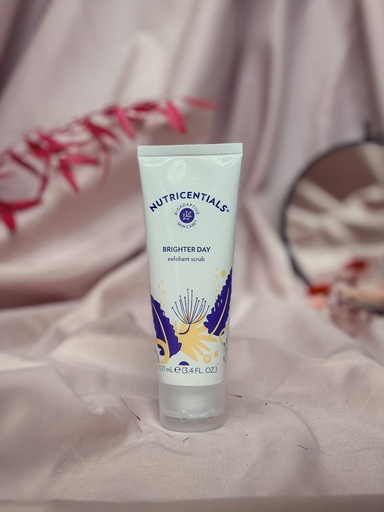 [97001789] Gommage visage pour un teint lisse et éclatant